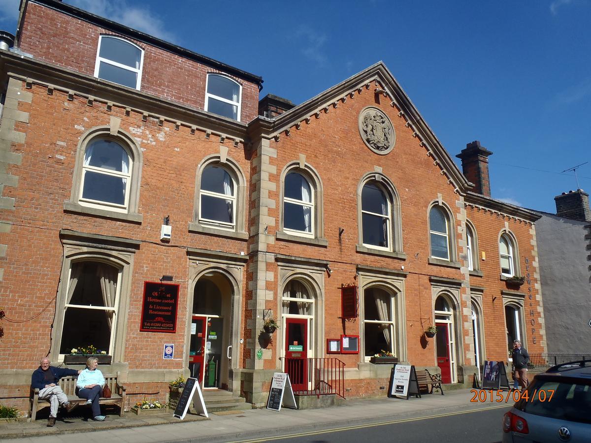 Old Posthouse Hotel & Restaurant Clitheroe Exterior photo